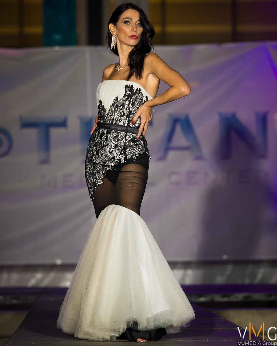 Ethereal Illusion Women's evening Gown Trumpet Dress - Tulle and Lace - Size 2 Alternative Bridal