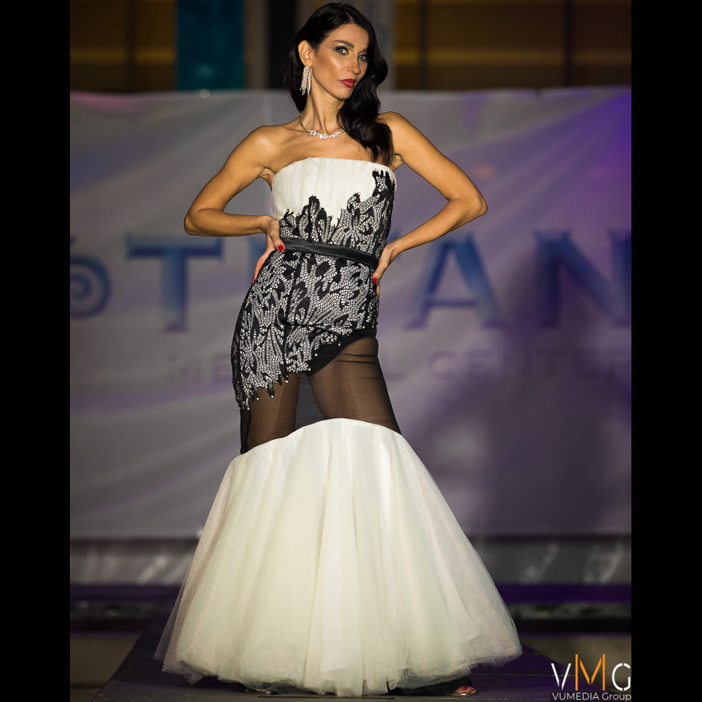 Ethereal Illusion Women's evening Gown Trumpet Dress - Tulle and Lace - Size 2 Alternative Bridal